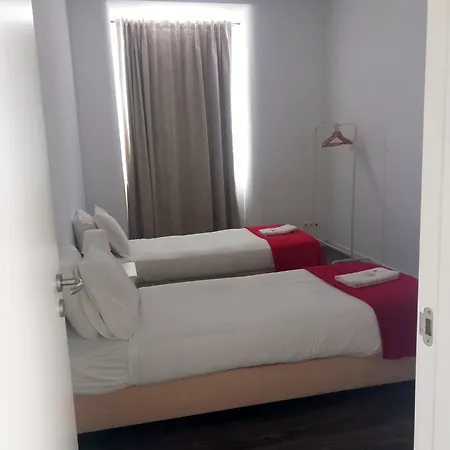 Cais Do Sodre (adults Only) * Lisboa