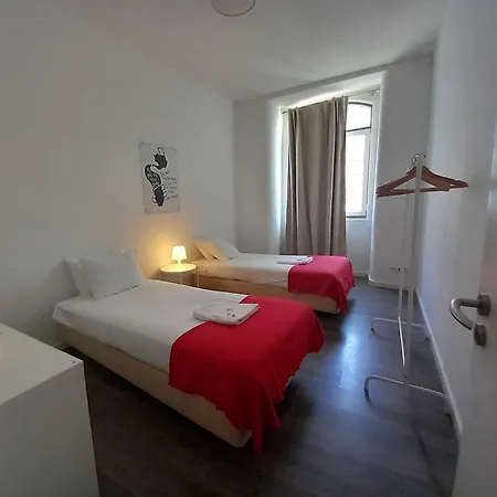 Cais Do Sodre (adults Only) * Lisbon