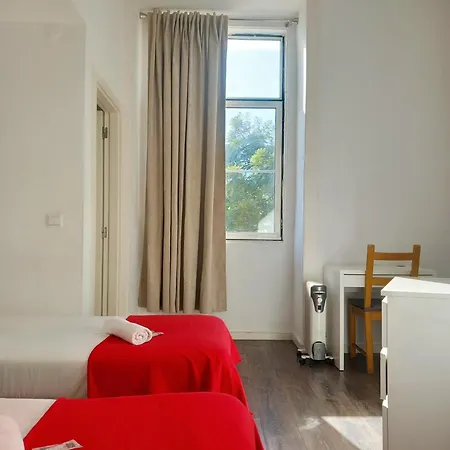 Cais Do Sodre (adults Only) * Lisboa